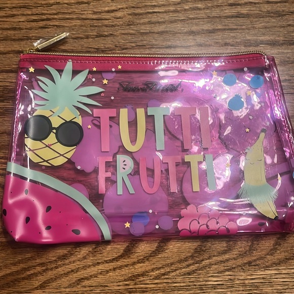 High end make up/travel bags - Picture 6 of 10